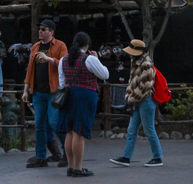 Zooey Deschanel - Spotted at Disneyland